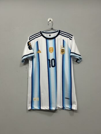 ARGENTINA (2025/2026) HOME KIT HALF SLEEVE MODEL (MESSI)